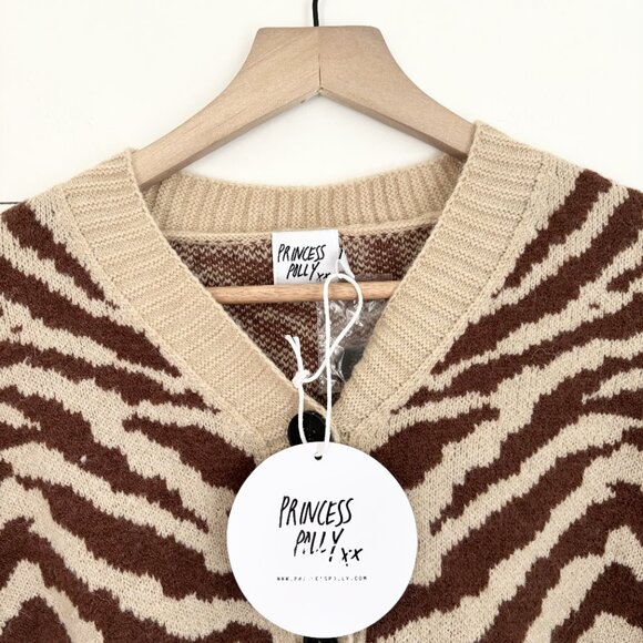 Princess Polly NWT brown and tan patterned button down cardigan sweater - Picture 2 of 3